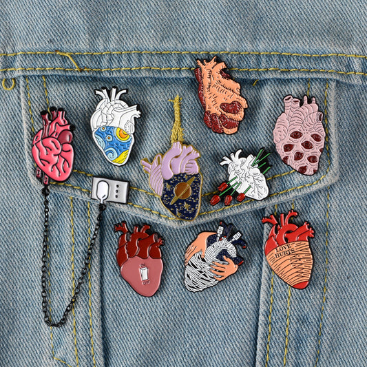 Creative Cartoon Heart-Shaped Alloy Brooches Unique Love Pins