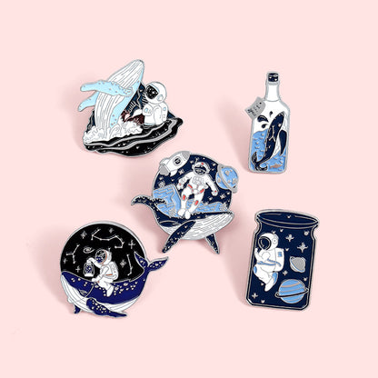 Whale Astronaut Brooch Trendy Alloy Decorative Pin