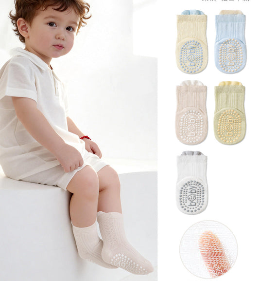 Non-Slip Cotton Baby Walkers Socks Cartoon Design Mid-Calf Socks