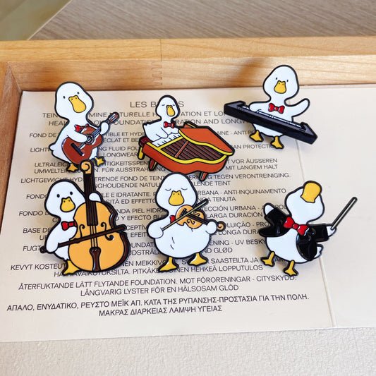 Cartoon Duck Band Brooch Cute Musical Metal Badge