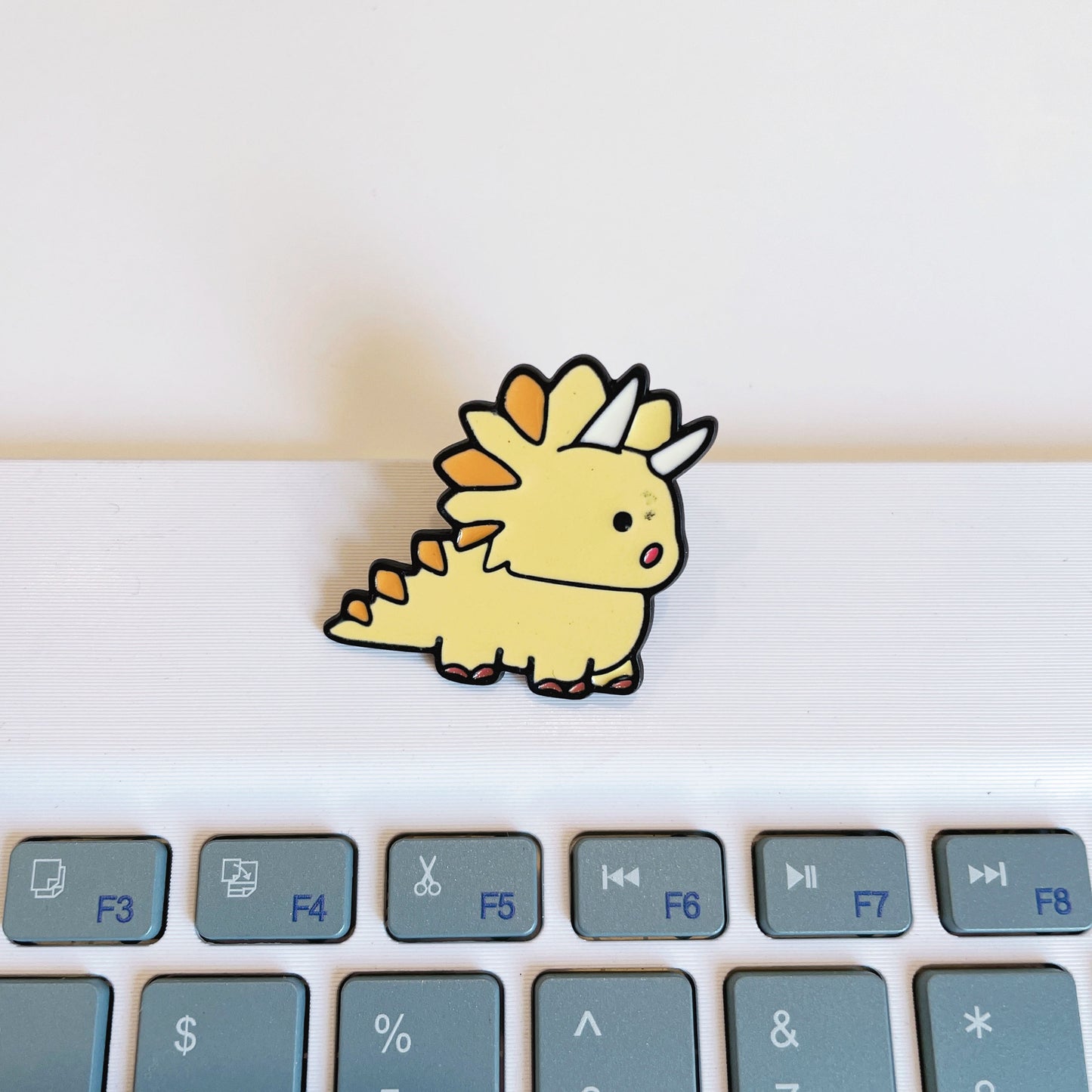 Cute Cartoon Dinosaur Brooches - Metal Pins for Students
