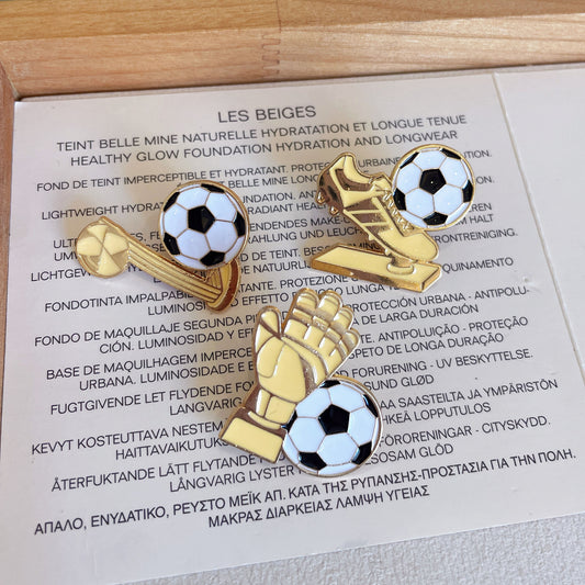Creative Soccer Pin Metal Badge for Sports and School