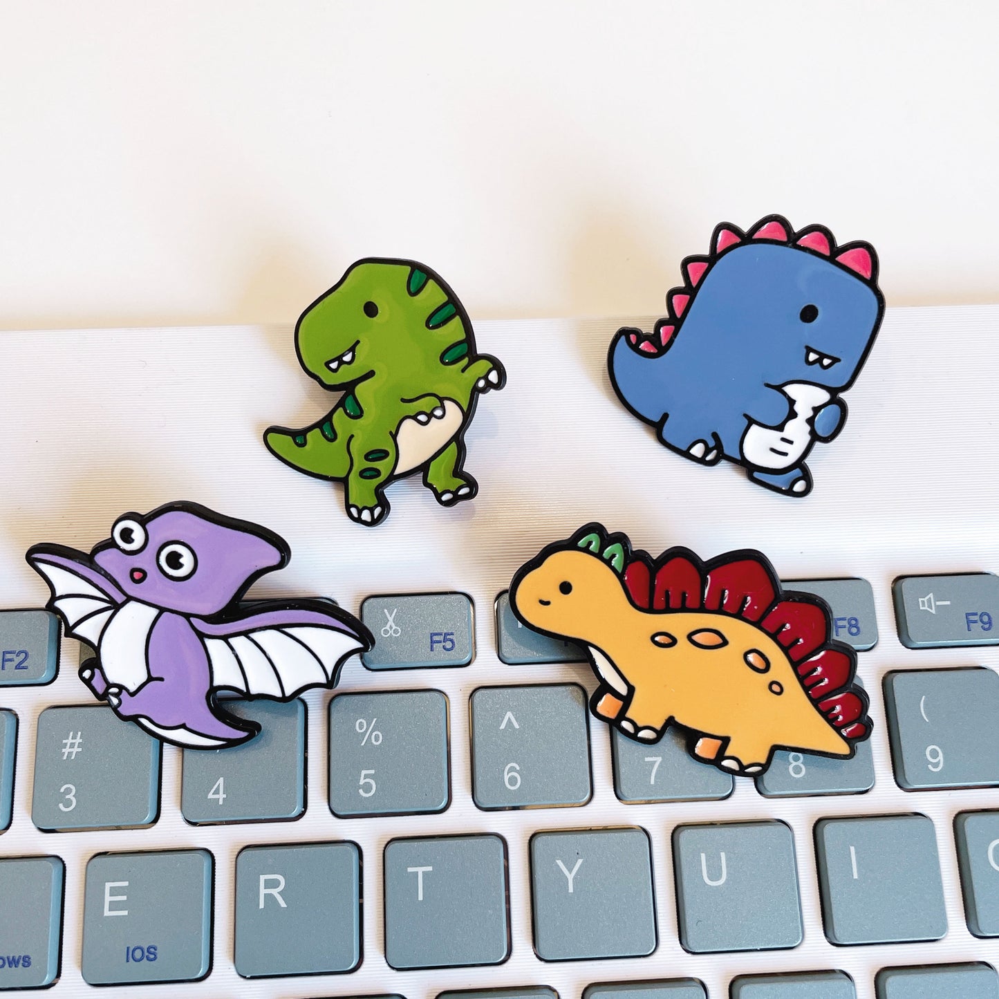 Cute Cartoon Dinosaur Brooches - Metal Pins for Students