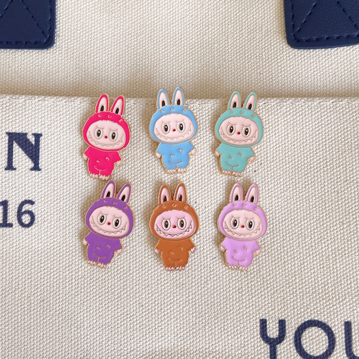 Cute Cartoon Bunny Metal Brooch Pin - Stylish Accessory for Bags and Clothing