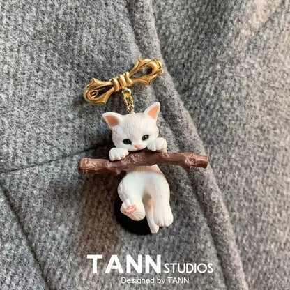 Cute Cat Branch Brooch Creative 3D Enamel Pin for Bags and Apparel