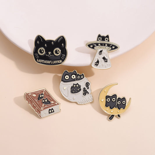 Creative Cat Moon Planet Brooch Cute Animal Accessory