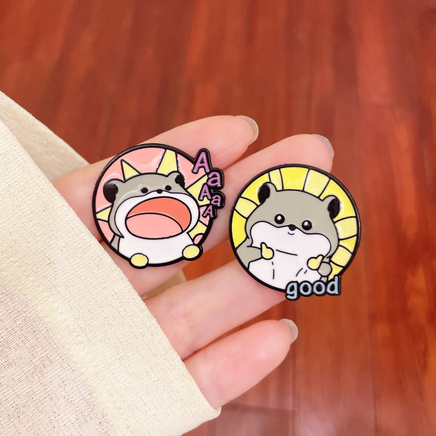 Cute Hamster Selfie Brooch Cartoon Animal Metal Badge Gift